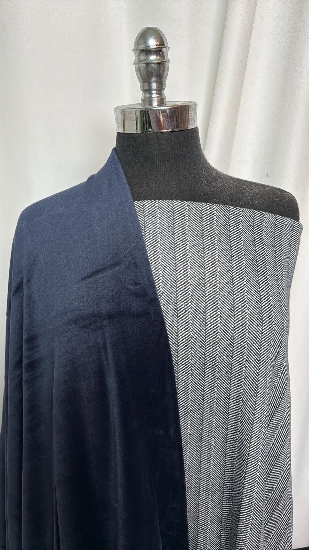 NAVY PLUSH/HERRINGBONE BUNDLE : 2.5YD Navy Velvet Plush & 1YD Navy Herringbone Superplush : A30797