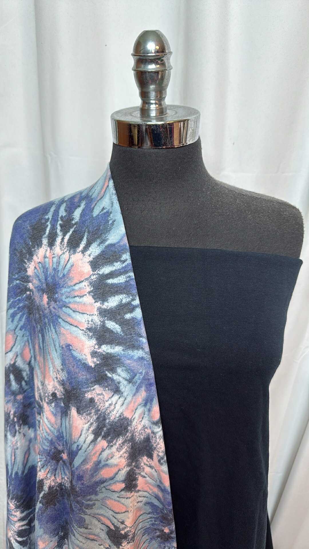 NAVY/TIE DYE BUNDLE : 1YD Navy Heavy Brushed C/S FT & 1.5YD Tie Dye PRS FT : A28232