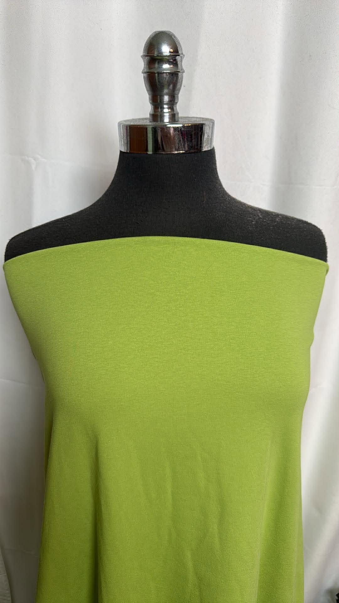Green - Cotton/Spandex - 2 Yard Cut (Flaw)
