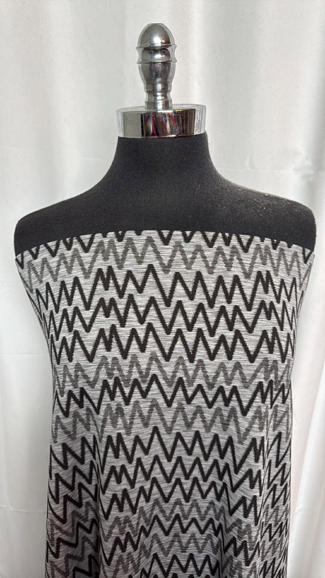 Grey/Black Squiggly Lines - Jacquard Performance - 2 Yard Cut