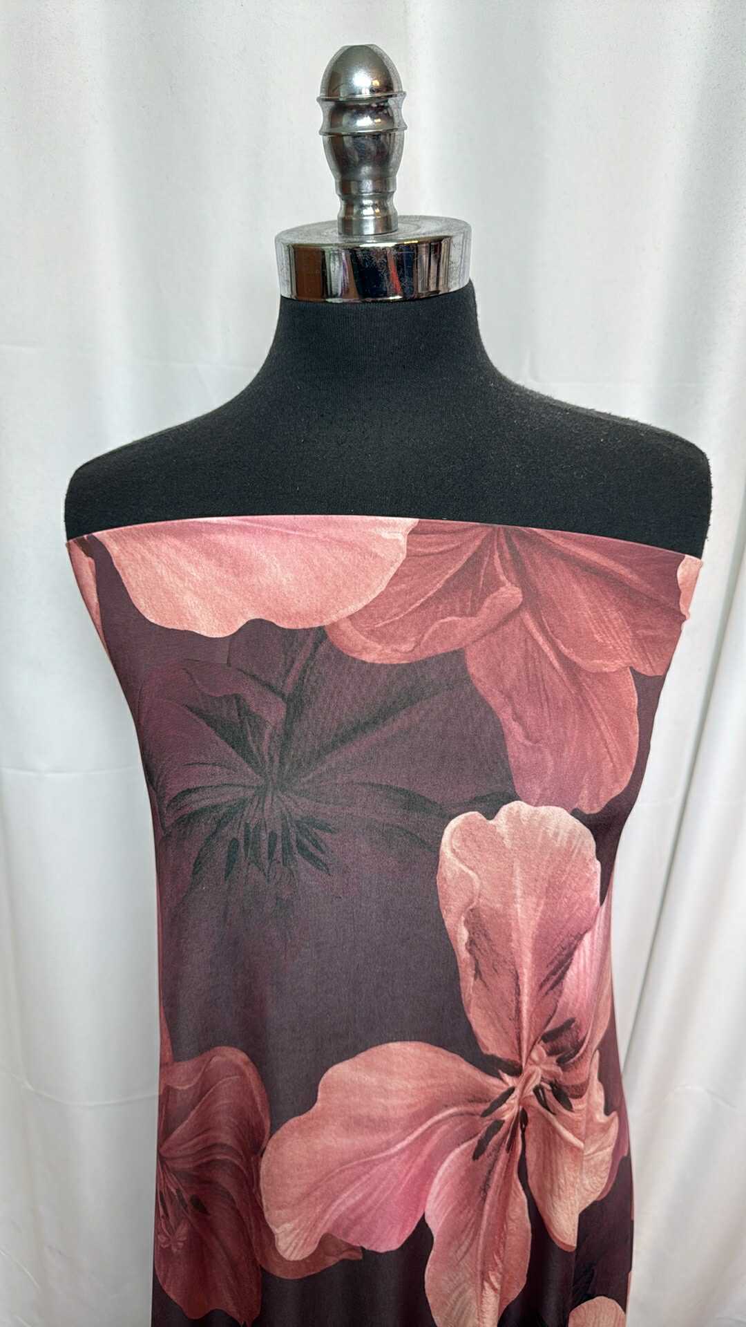 Mauve Big Floral - Venezia - 3 Yard Cut