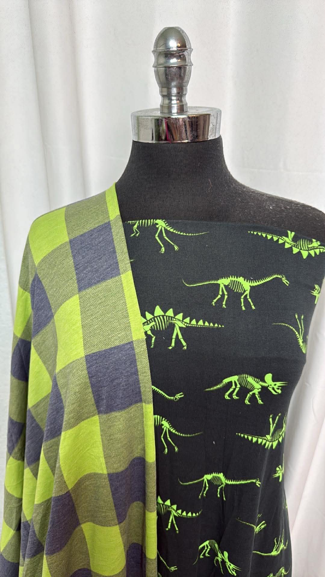 LIME DINO/PLAID BUNDLE : 1YD Lime Dino DBP & 2YD Plaid PRS FT : A30151