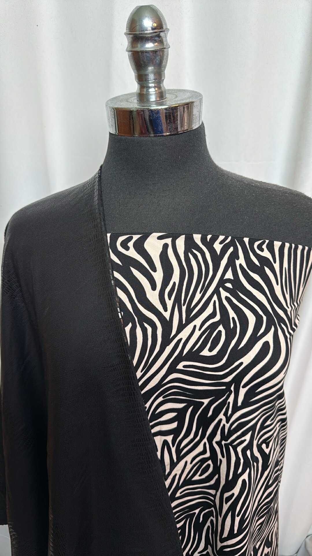 BLACK/ZEBRA BUNDLE : 2YD Zebra N/S Swim & 1YD Black Foil PF : A28143
