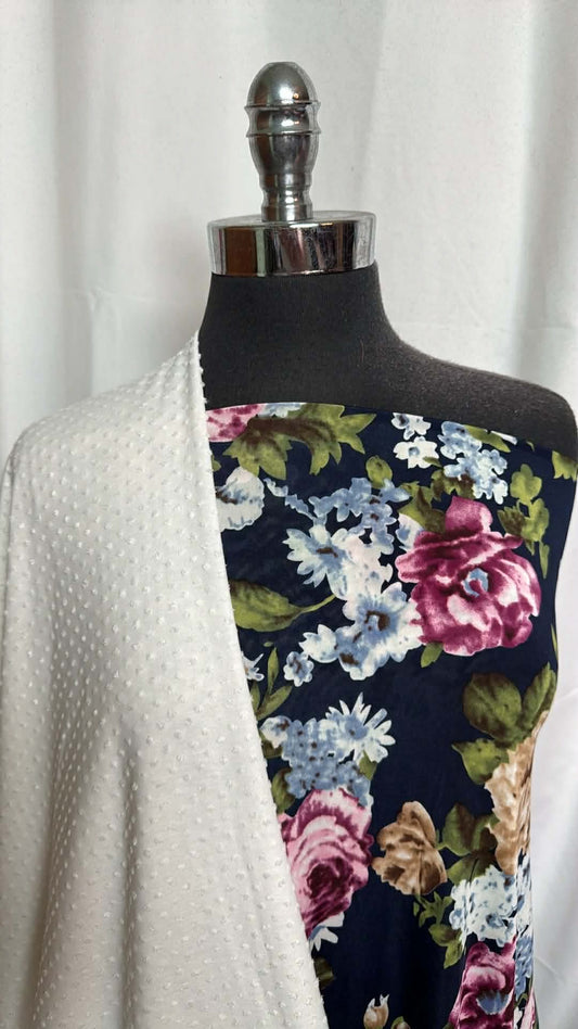 IVORY SWISS DOT/FLORAL BUNDLE : 2YD Ivory Swiss Dot Jersey & 2YD Floral Venezia : A29904