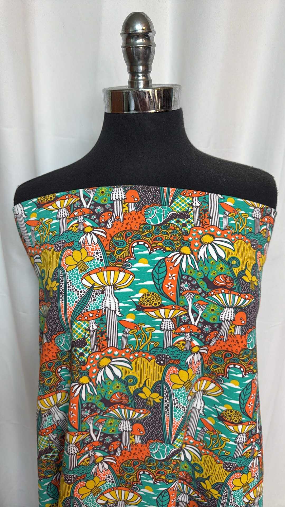 Mushroom Retro - 95/5 Cotton Spandex - 2 Yard Cut