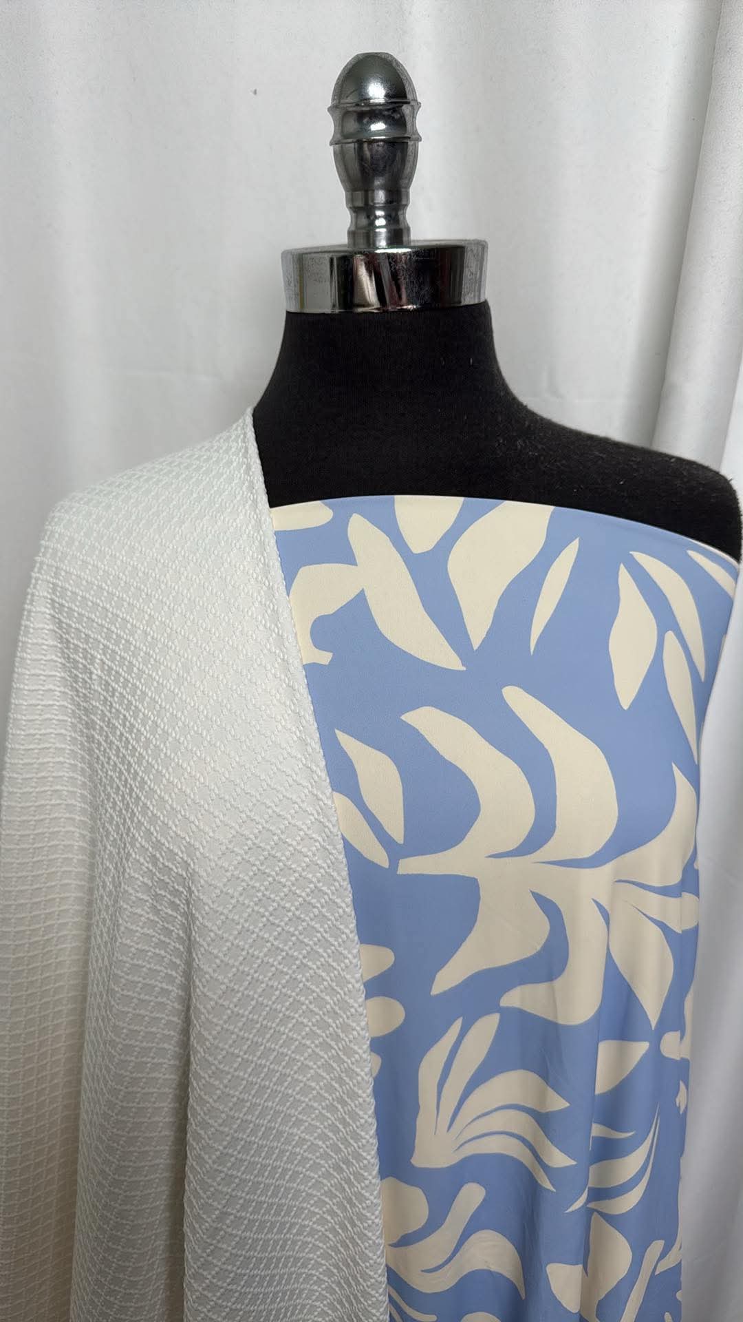 BLUE-CREAM/TEXTURED BUNDLE : 1YD Blue/Cream N/S Swim & 1YD Textured Swim : A30615