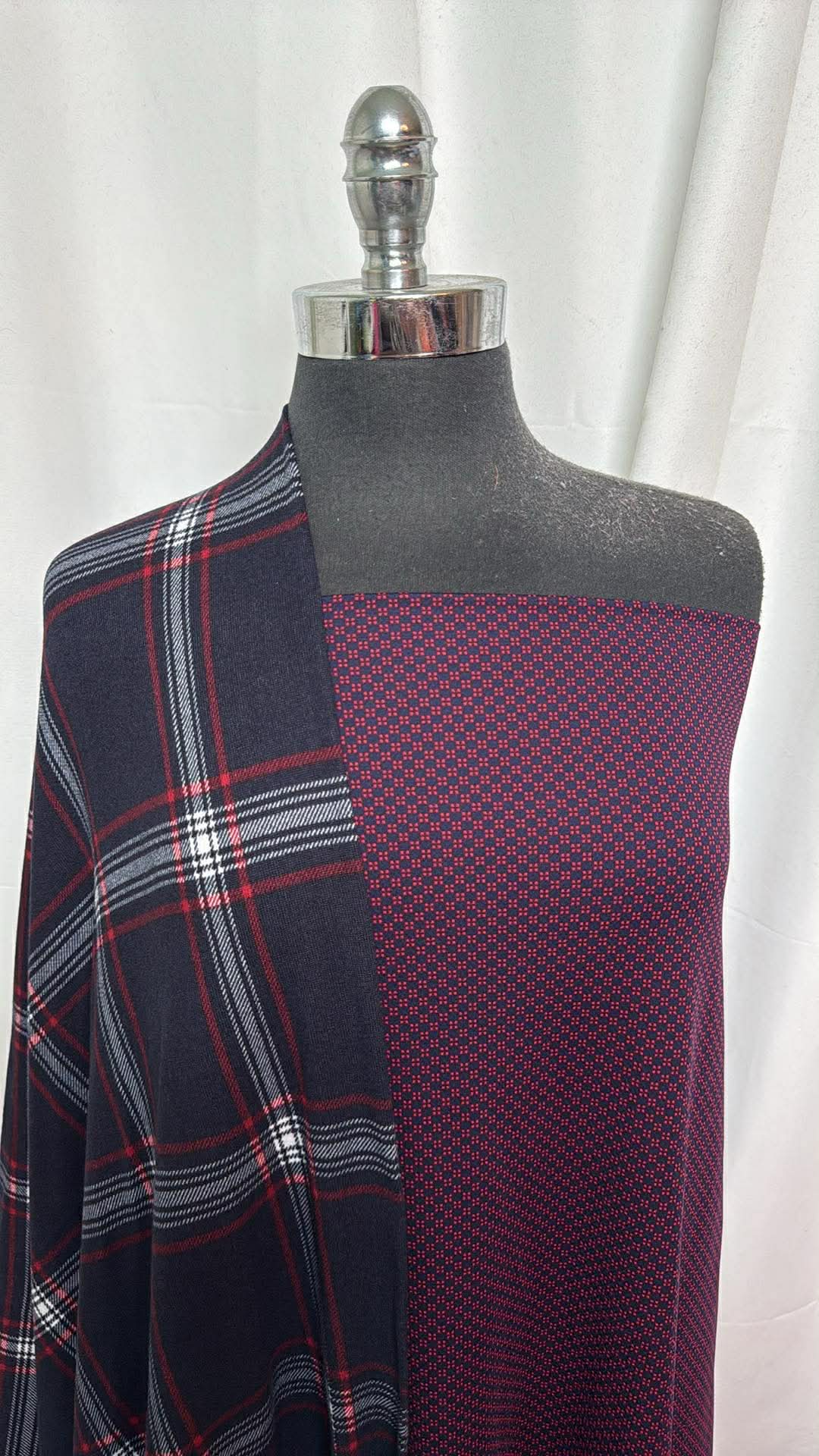 NAVY PLAID/DRIFIT BUNDLE : 2YD DriFit & 2YD Navy Plaid Brushed Hacci SK : A30456