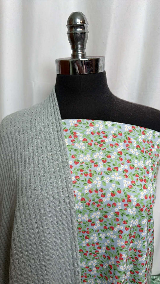 LIGHT SAGE/STRAWBERRY BUNDLE : 1.5YD Strawberry Ponte & 1.5YD Light Sage Pointelle SK : A29809