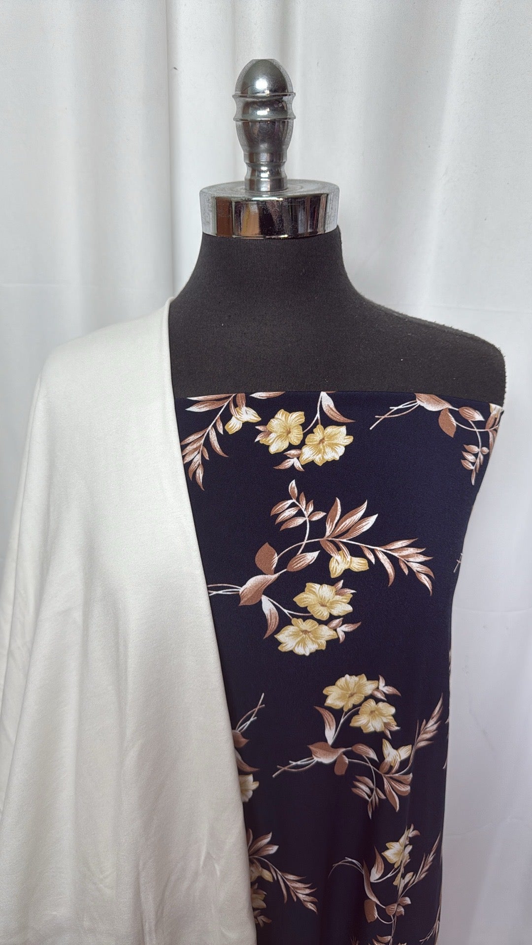 IVORY/NAVY FLORAL BUNDLE : 1+YD Navy Floral ITY & 2YD Ivory Nylon Ponte : A27086