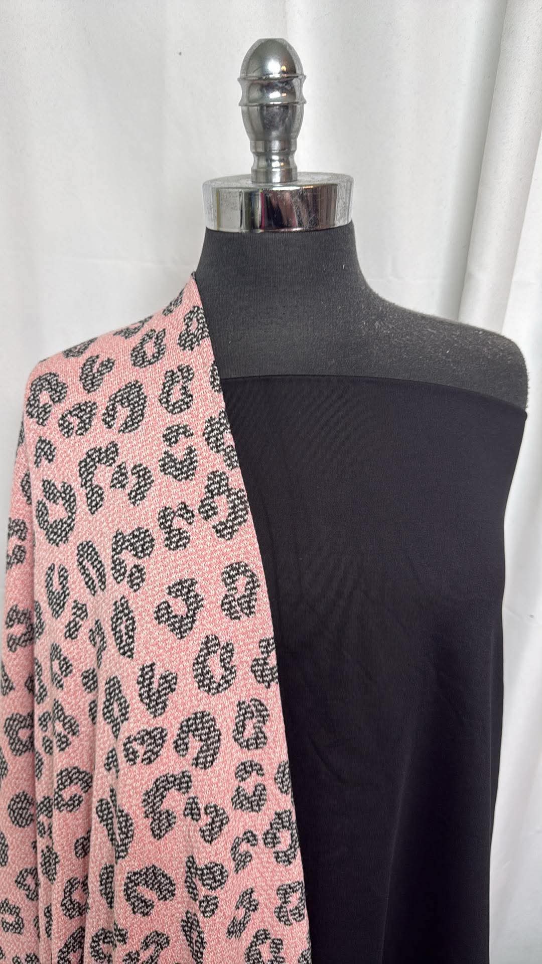 BLACK/LOOSE FT BUNDLE : 2YD Black Heavy Yoga PF & 3YD Leopard Loose-Knit PRS FT : A30625