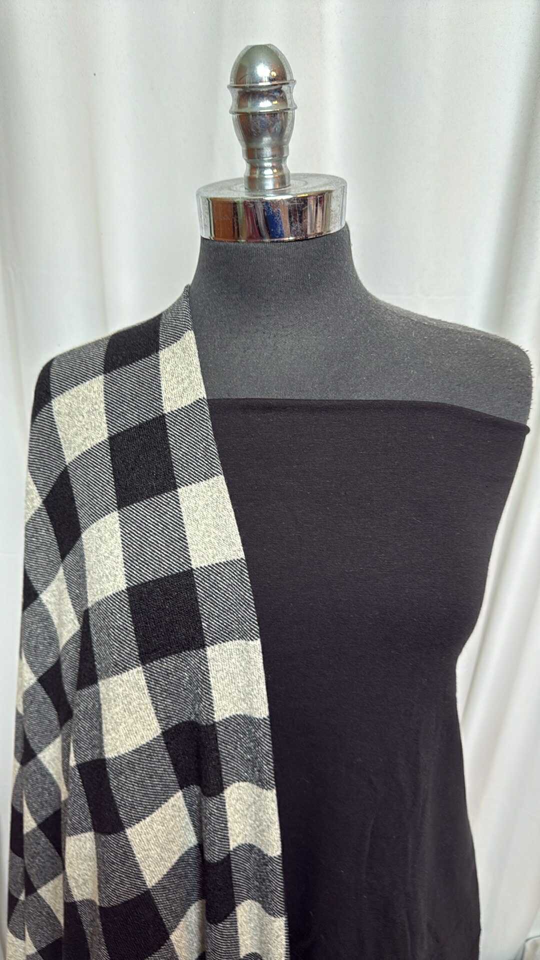 BLACK/PLAID BUNDLE : 2YD Plaid Hacci SK & 2YD Black C/S : A28145