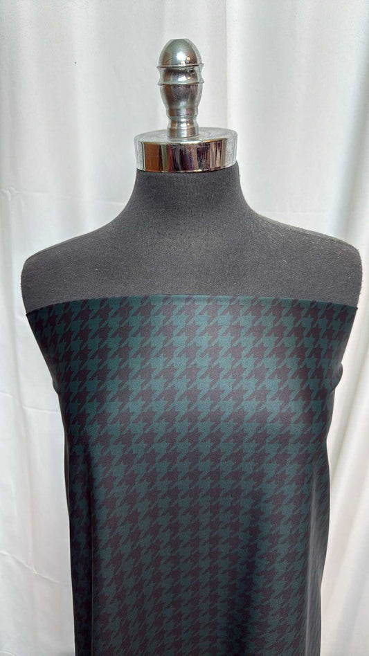 Hunter Houndstooth - Yoga Performance - 2 Yard Cut